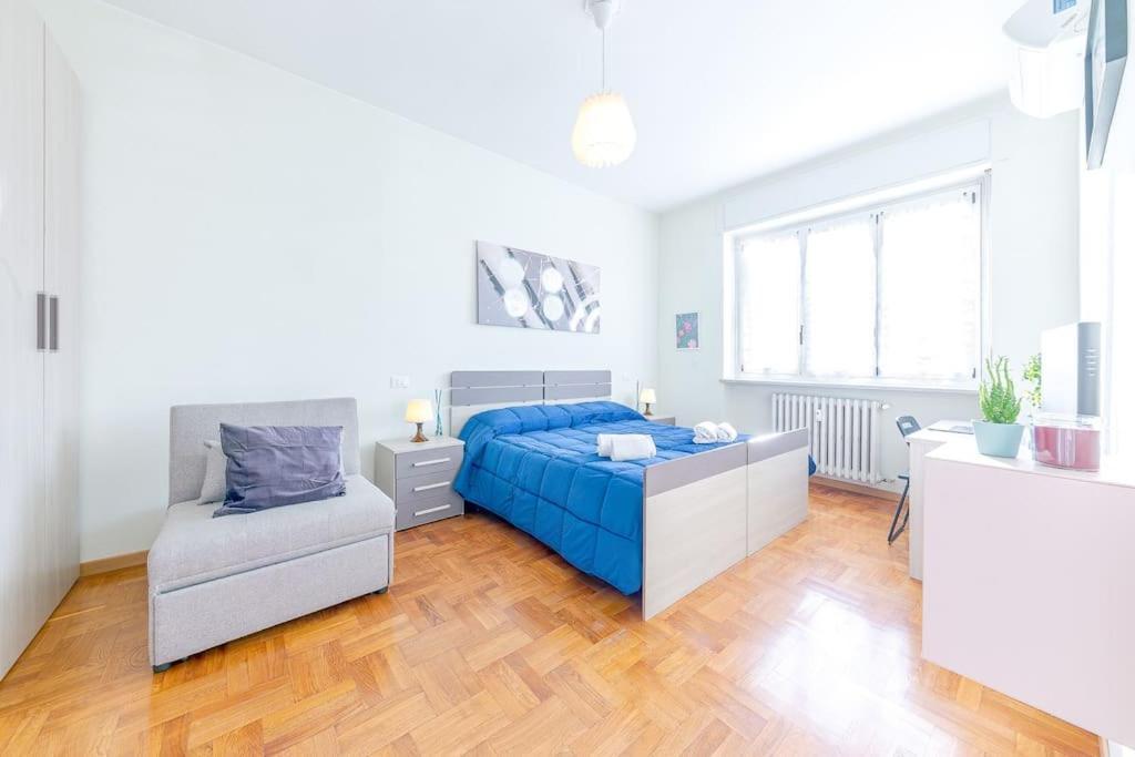 Navigli - Downtown - Duomo Spacious Two Bedroom Apartment - Close To Metro - Ac - Wi-Fi Milán Exterior foto